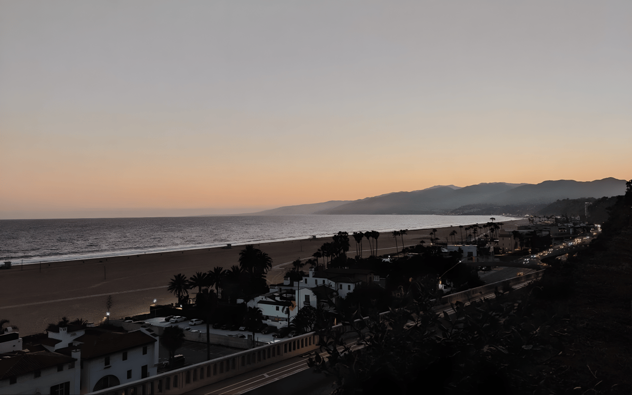5 Things to Know Before Buying a Waterfront Home