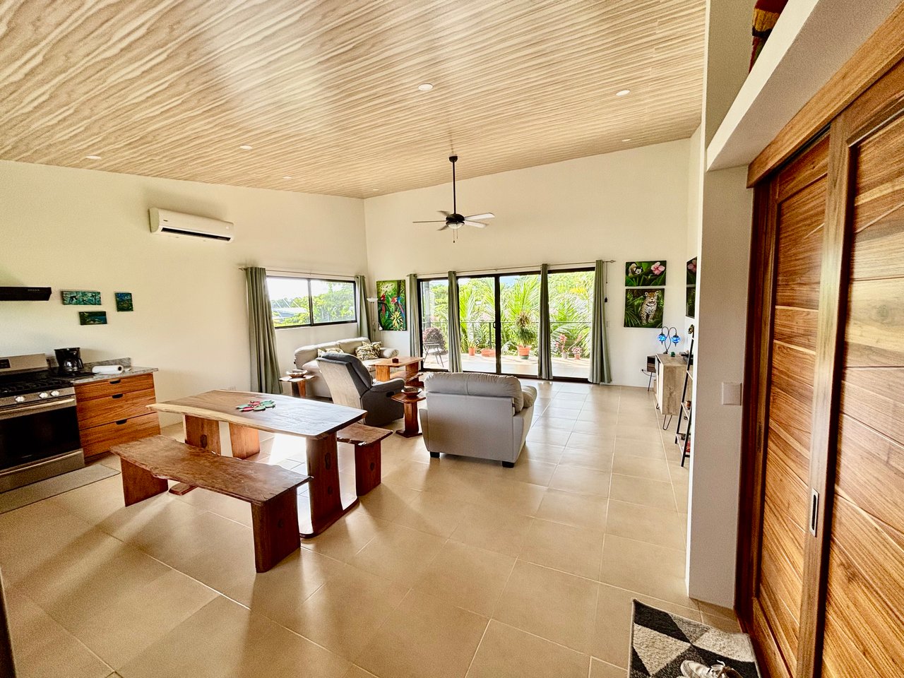 2-Bedroom Gem with Stunning Tropical Landscape in Uvita