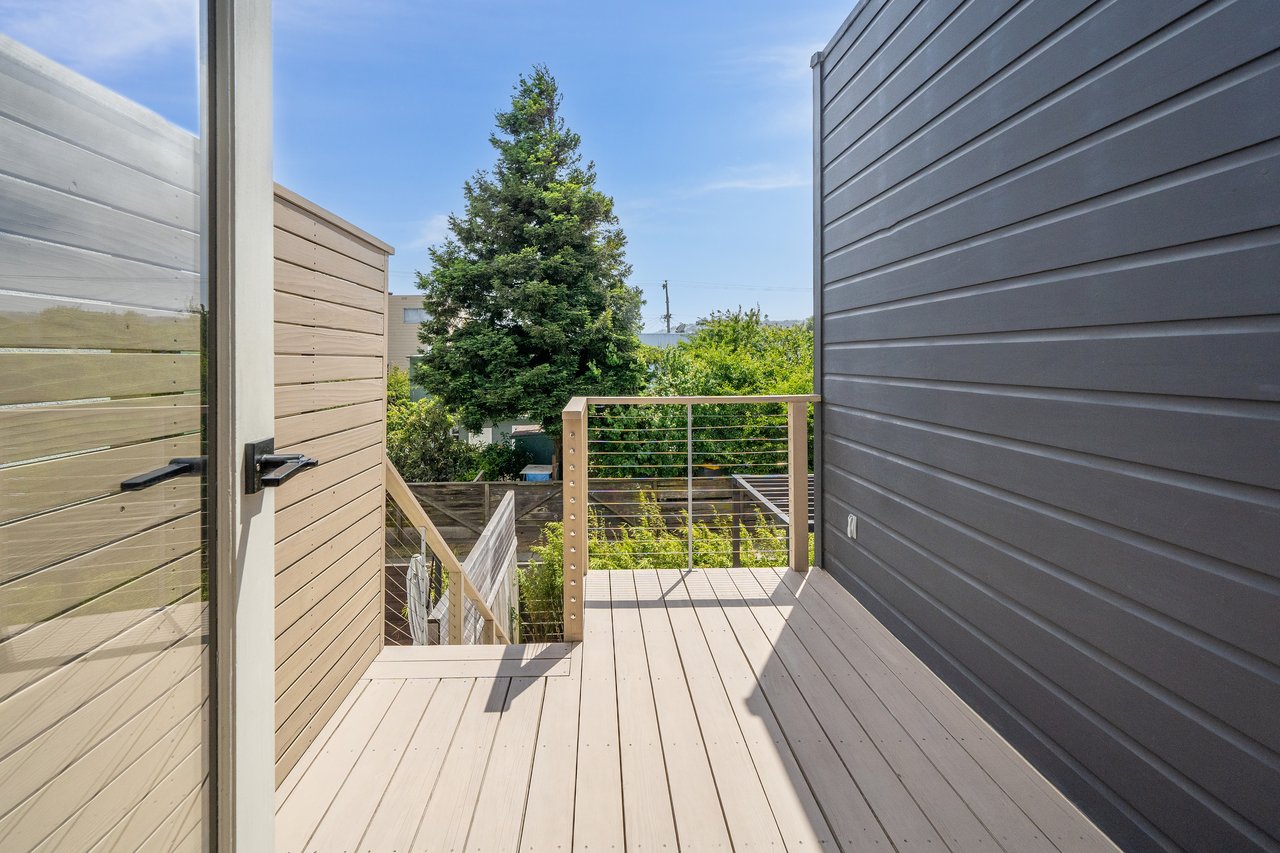 1515 Van Dyke Avenue