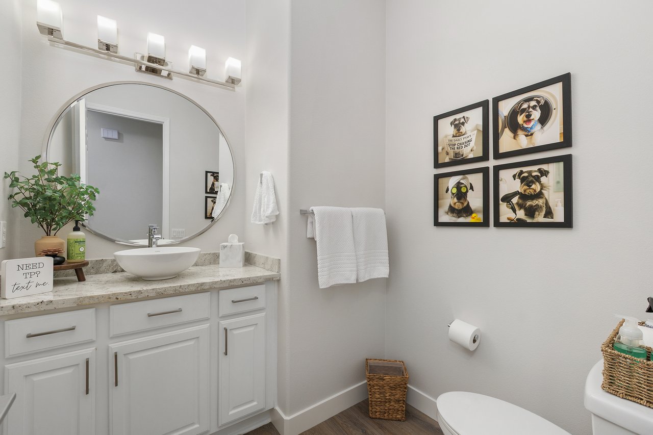 Poolside & Par on San Mateo