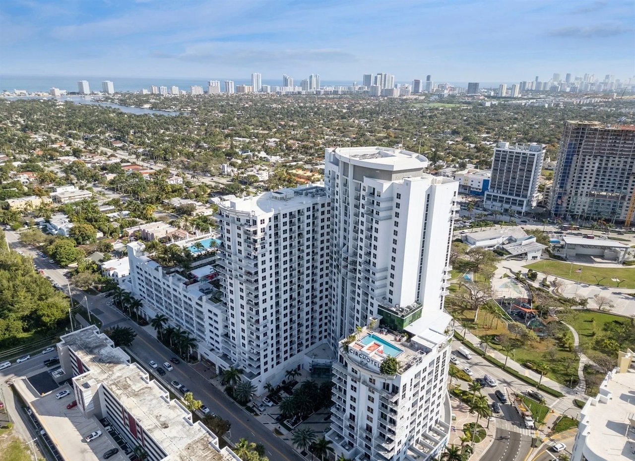 Circ Residences Hollywood