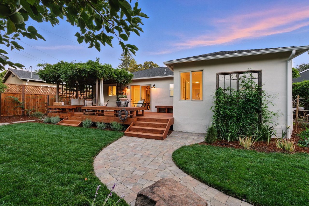 792 Bond Way, Mountain View