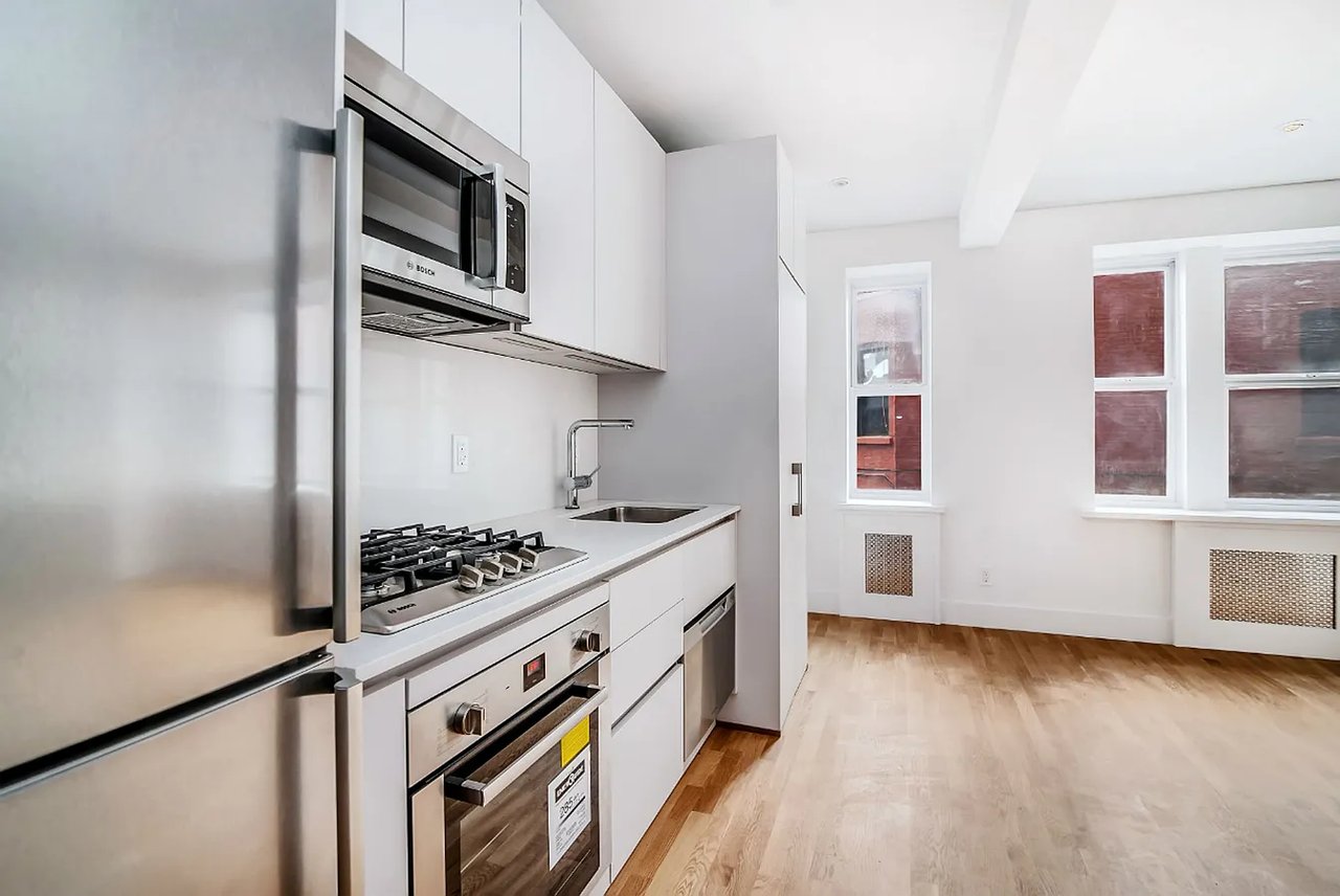 130 Martense St, #2L