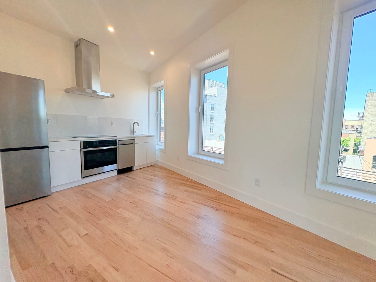 394 Broadway 4