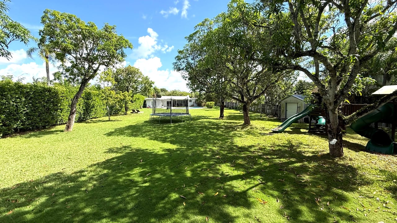 Build Your Dream Estate in Glenvar Heights