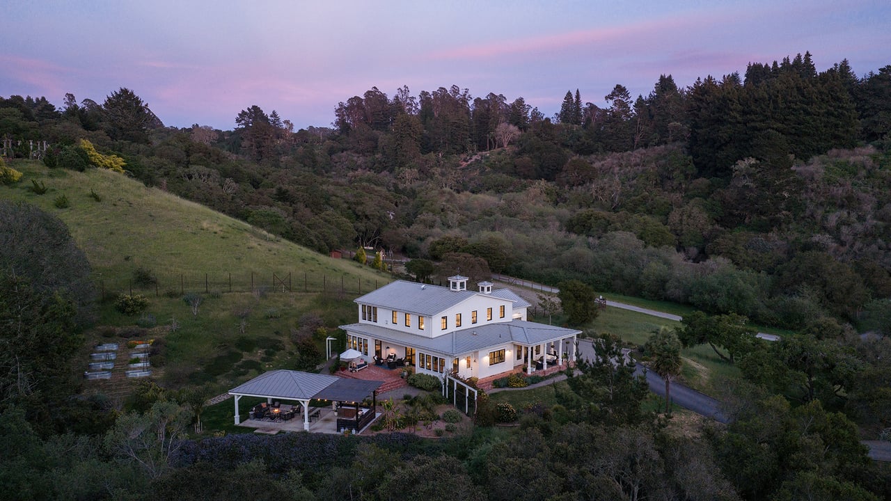 Honey Hill - 365 Race Horse Ln