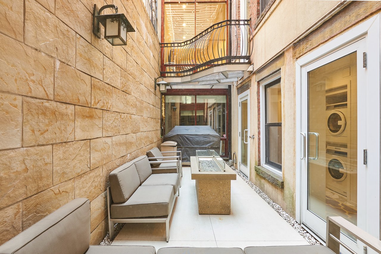 131 East 39th Street