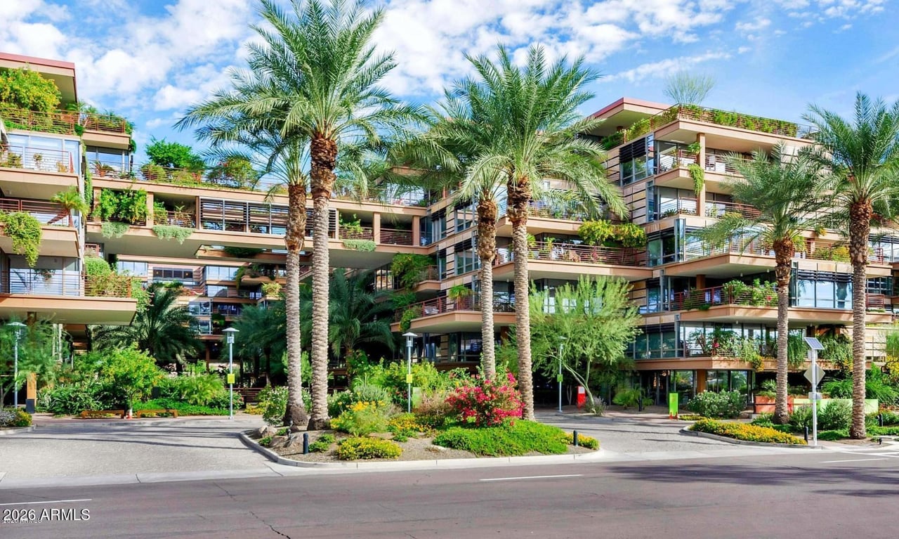 7161 E Rancho Vista Dr, #2008
