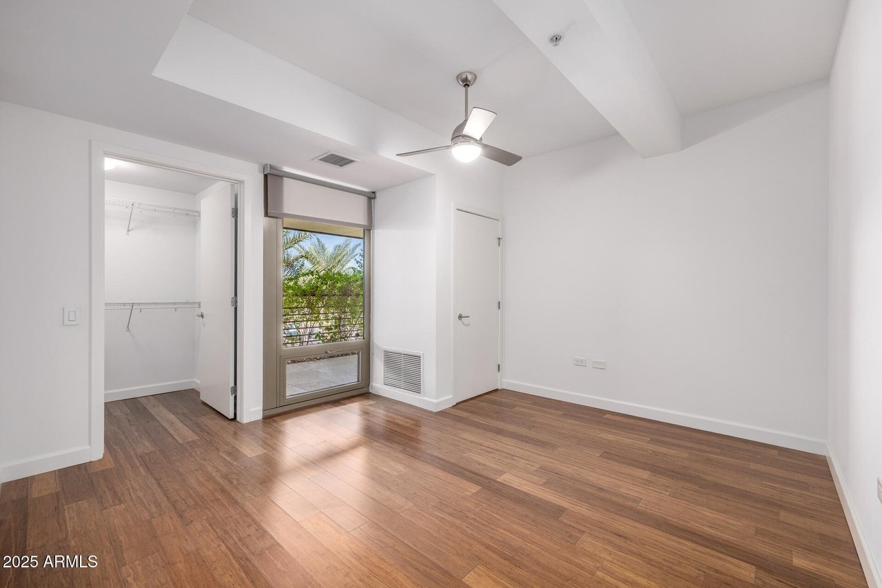 7161 E Rancho Vista Dr #4007