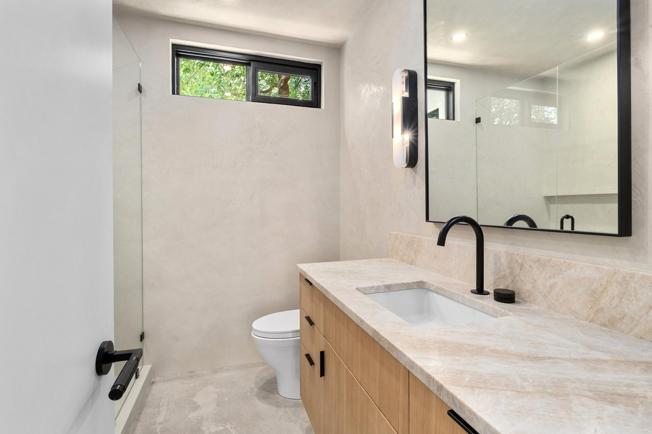 203 Wildcat Hollow and 100 Redbud Trail