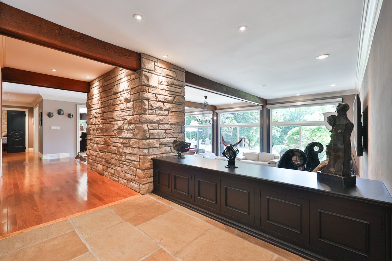 24 School Street, Waterdown