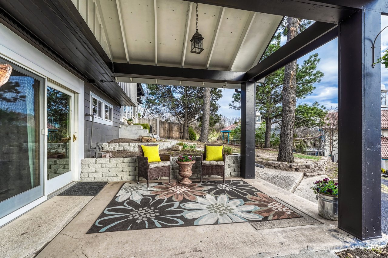 5335 Sapphire Drive