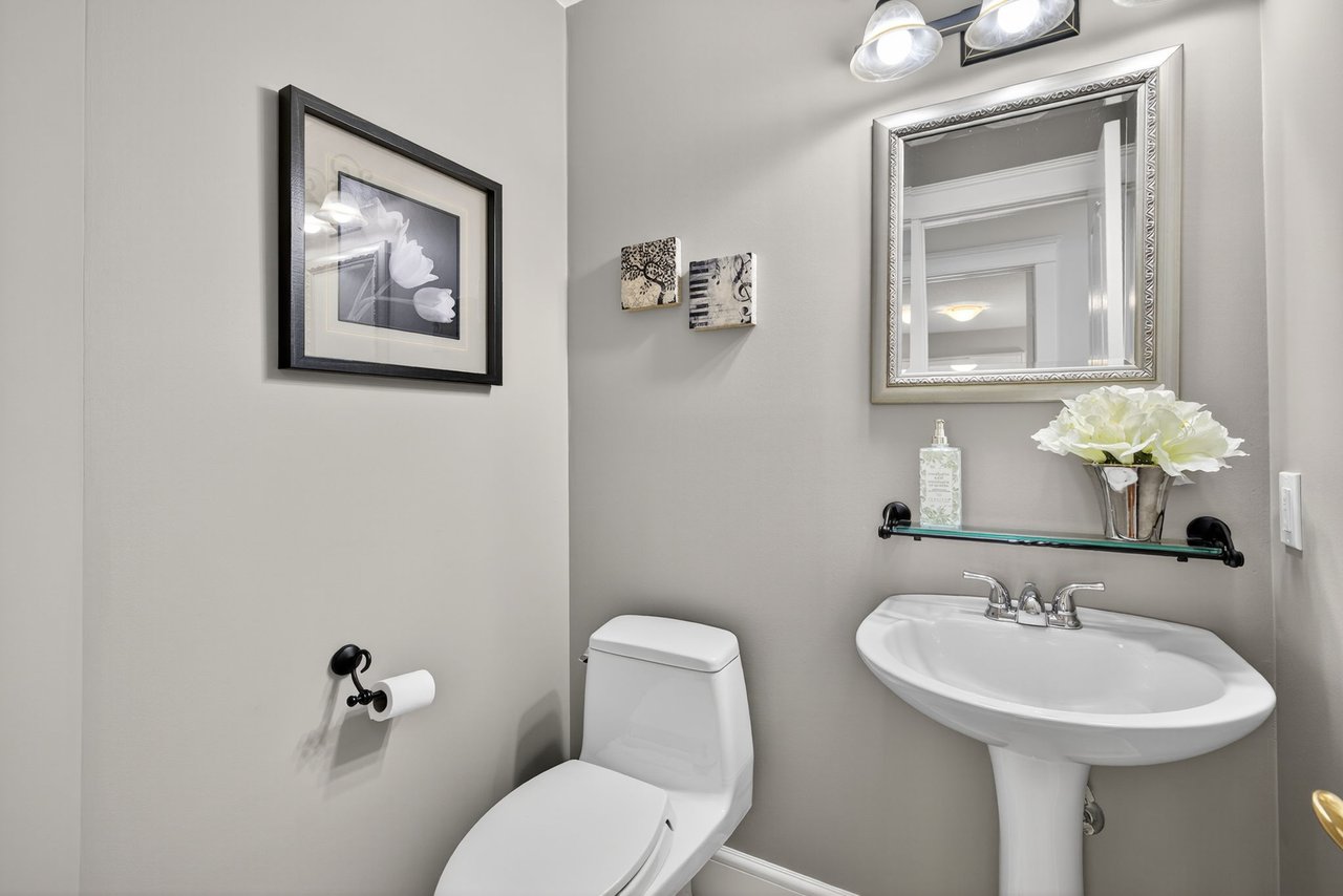 6 Falling Leaf Crt, Aurora