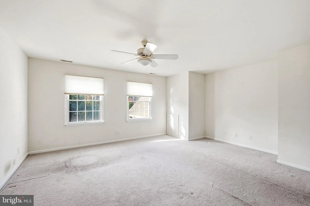 950 Bortons Landing Rd