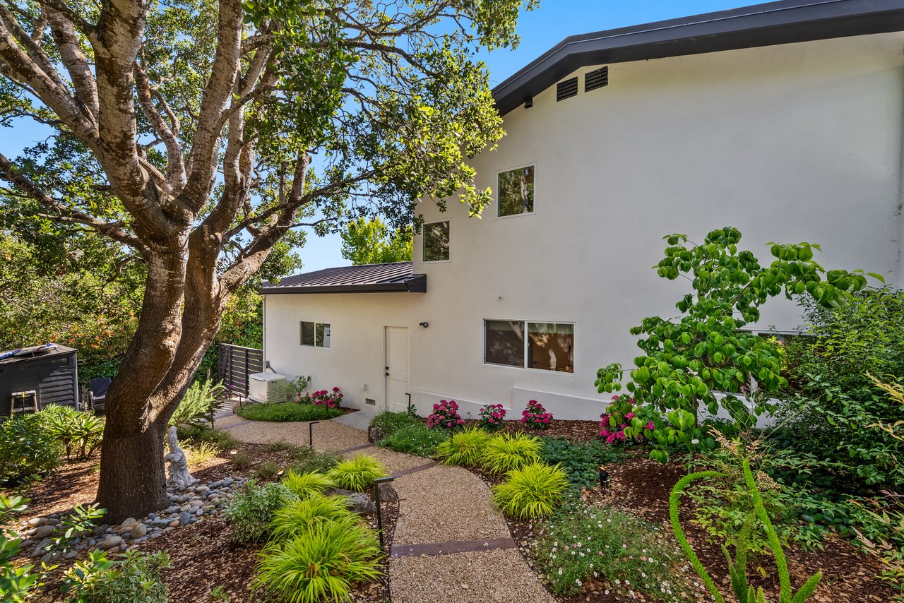 25865 N Mesa