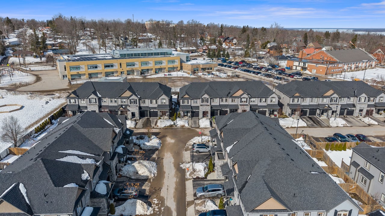 22 Forest Heights Crescent, Orillia