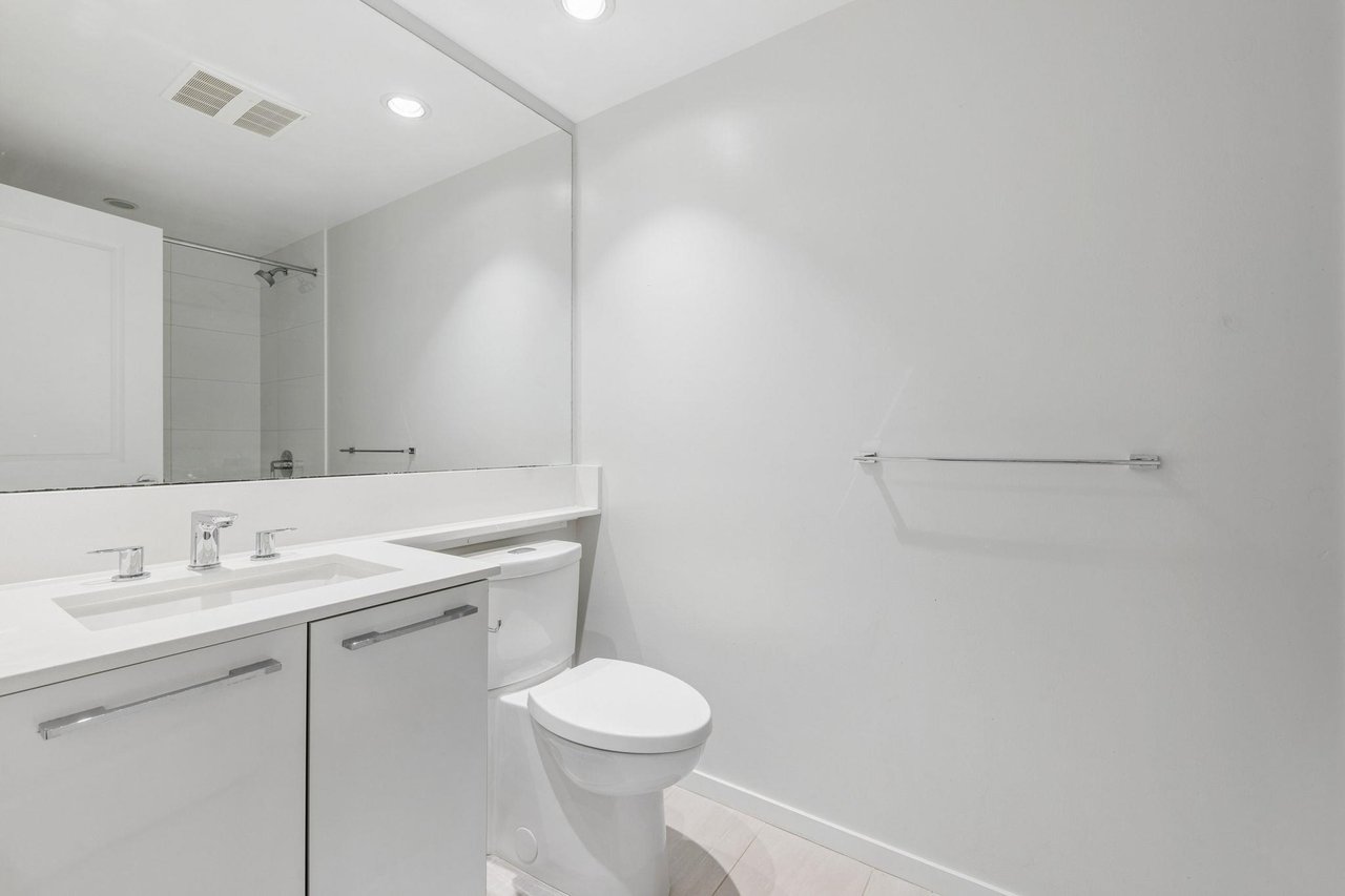 808-6700 Dunblane Ave Unit: 808