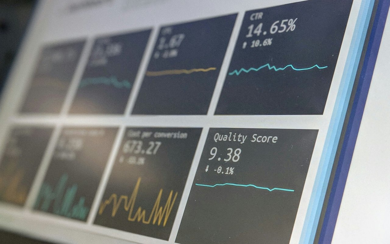 How Data Analytics Can Predict Commercial Market Trends