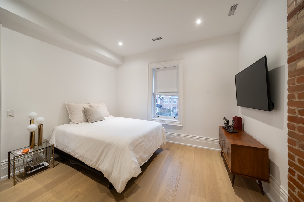 38 Beaconsfield Ave 