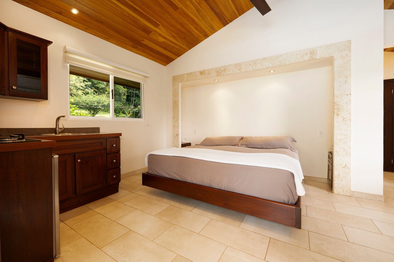 CASA TRANQUILA IN LAGUNAS – HOME, GUEST SUITE, SALON, AND GARAGE WITH WORKSHOP