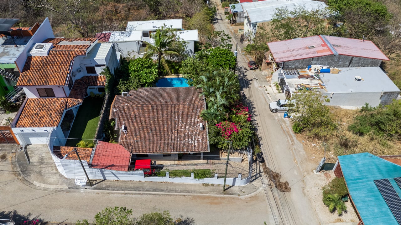 Villa Stipanov | Modern Tropical Luxury Just 5 Minutes from Tamarindo