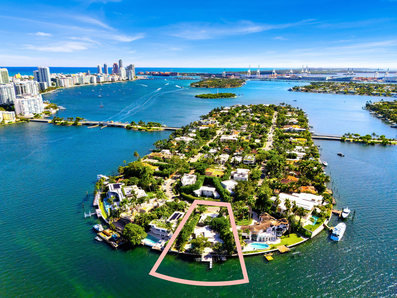 444 W Rivo Alto Drive