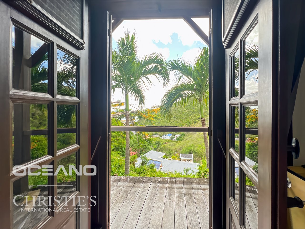 Almond Grove Villa – Ocean and Hillside Views – OCEANO Christie’s International Real Estate