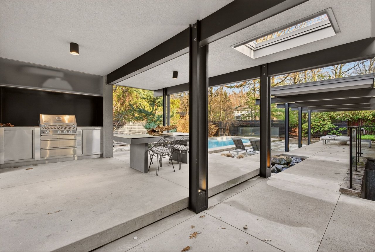 Inspiring MCM Residence