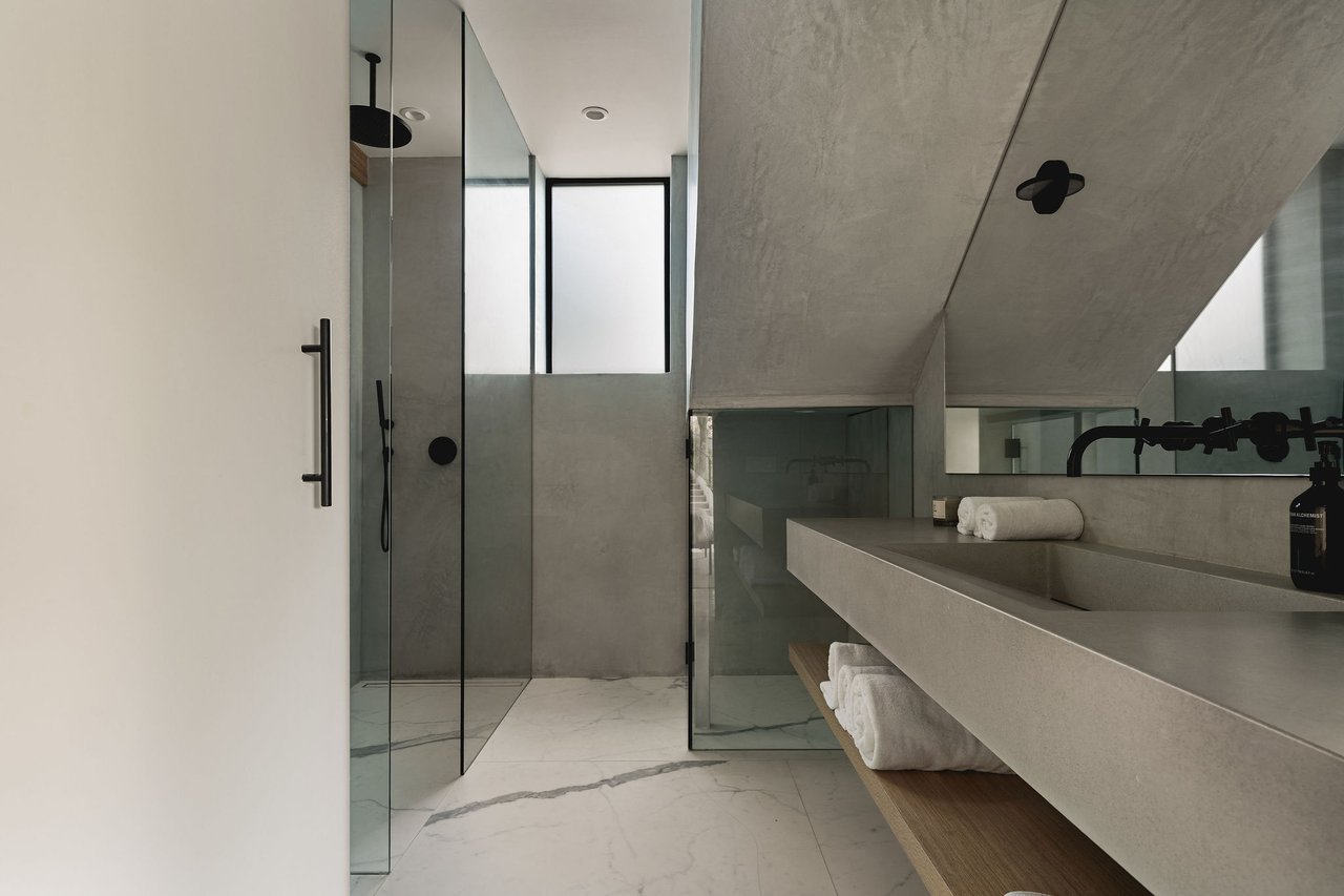 2315 Live Oak Meadows