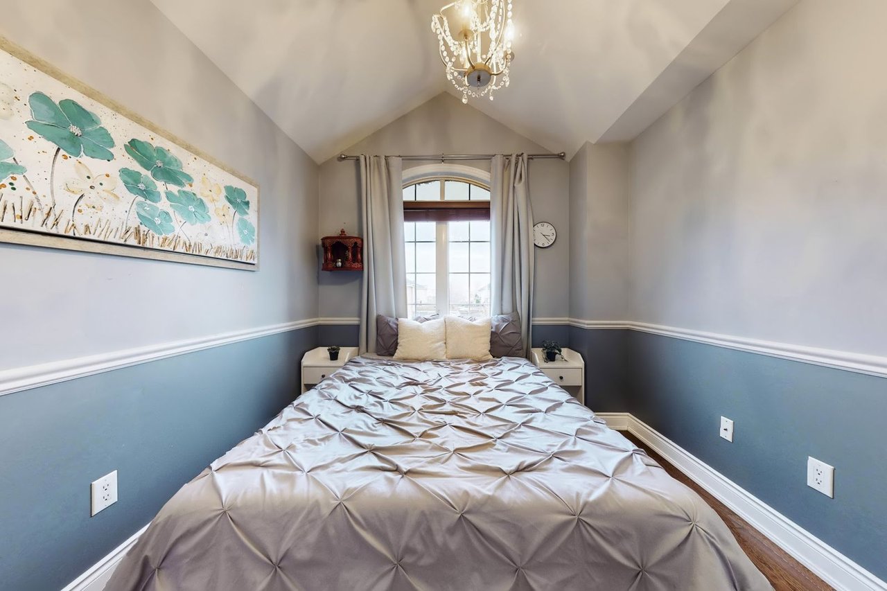 727 Vellore Park Avenue