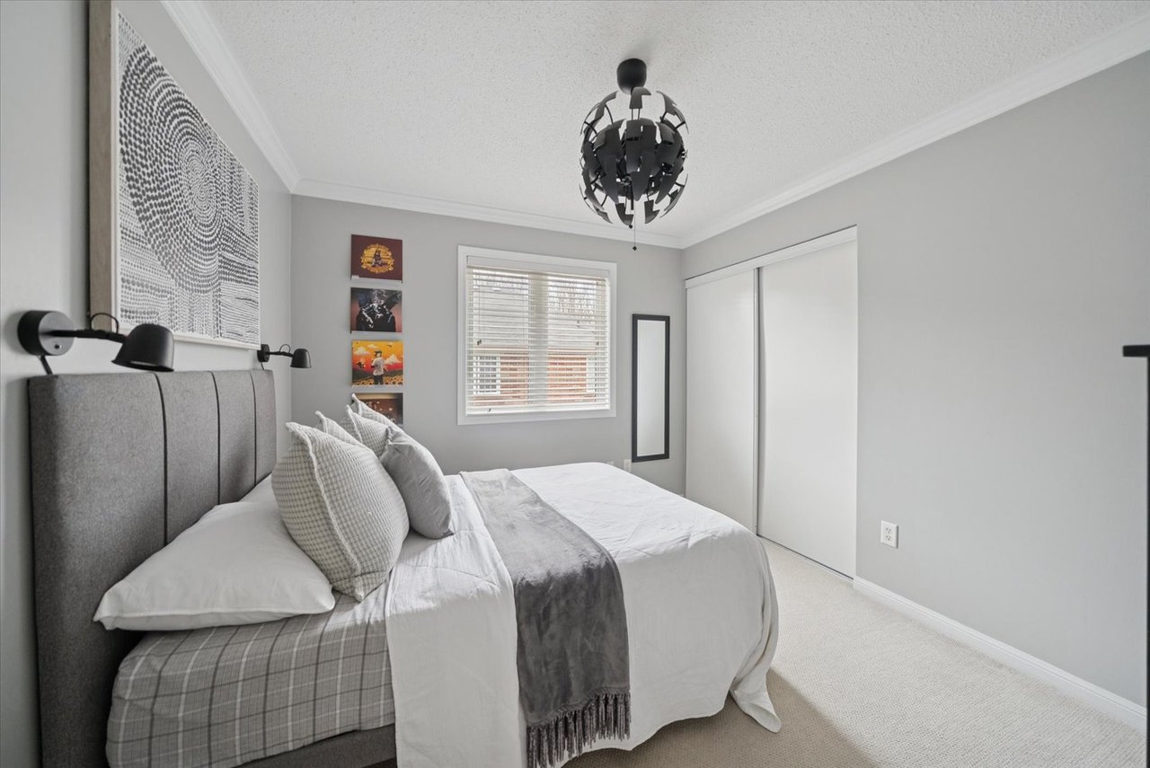 77 Fred Silvester rd