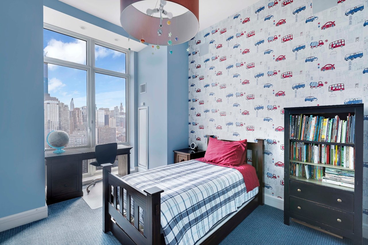 60 Riverside Boulevard, #PH-3901