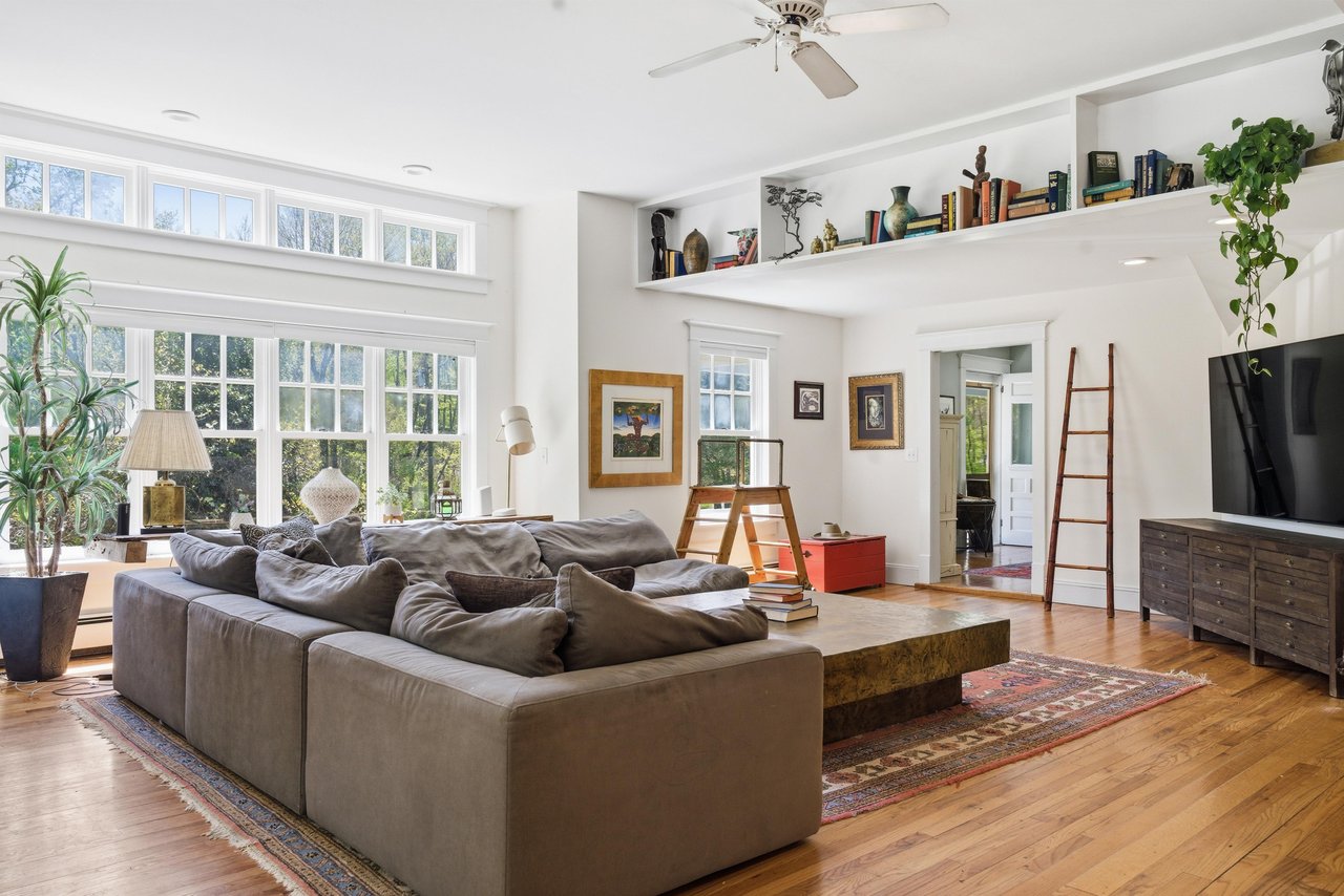 12 COLD SPRINGS ROAD