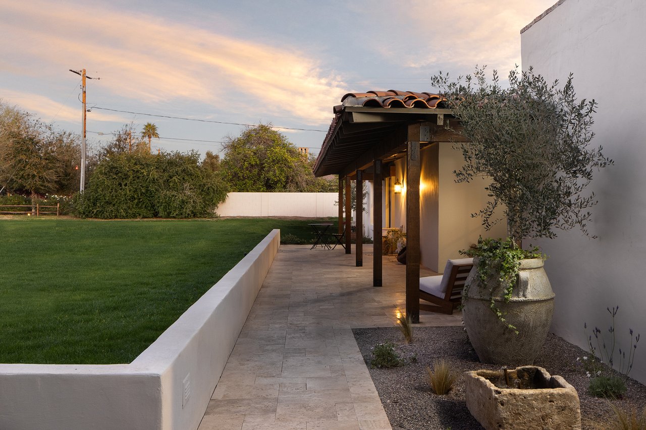 5501 E CAMELBACK Road