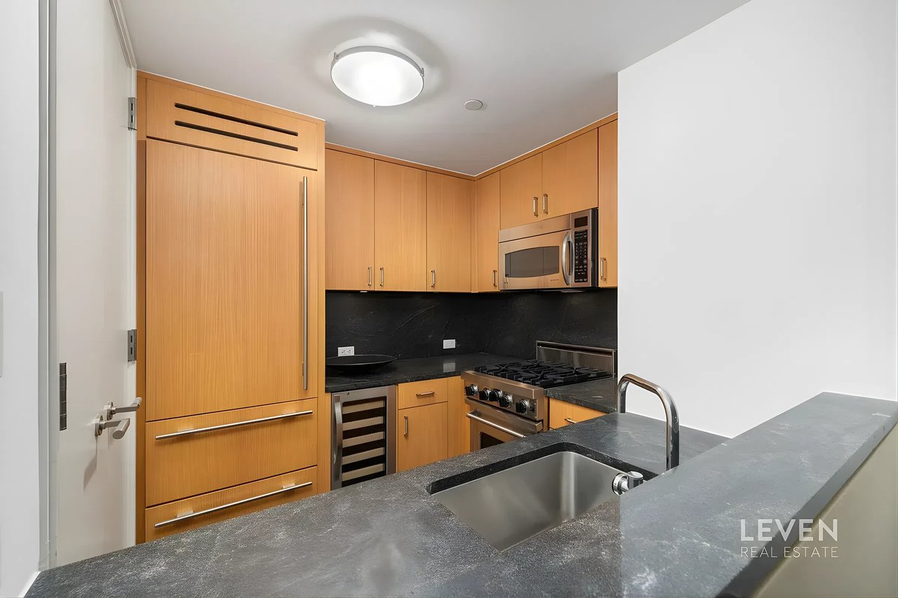 100 West 58th Street #11AB
