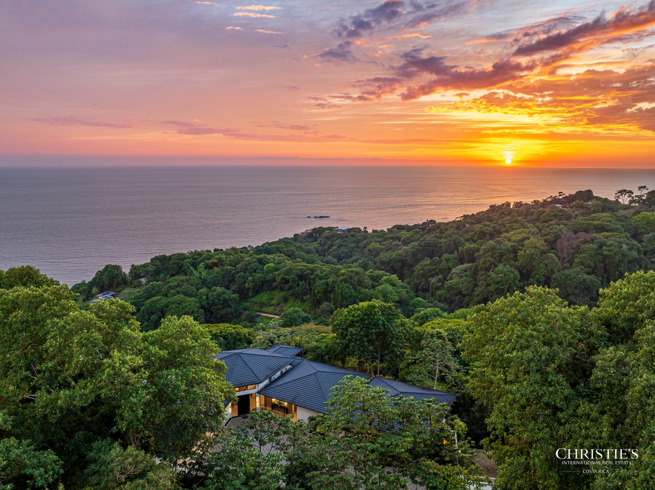 Luxury Estate in Escaleras- incredible ocean views 5.5 Acres