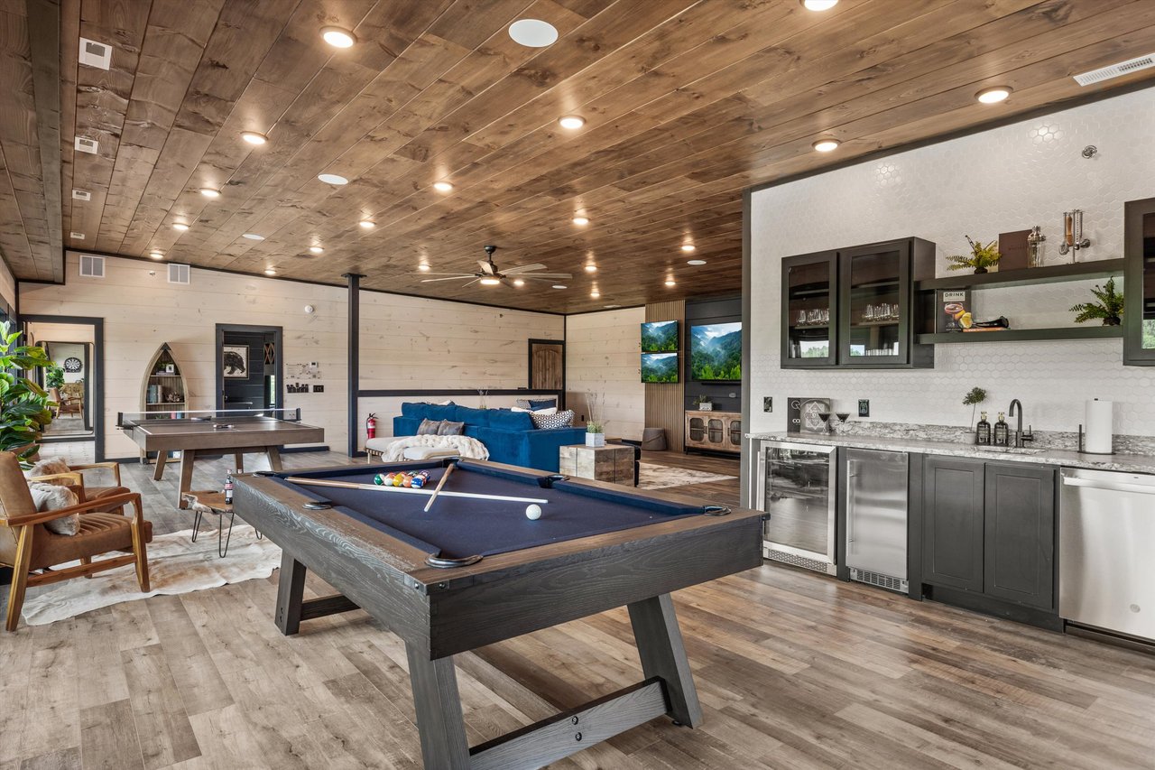 1362 Rambling Creek Way