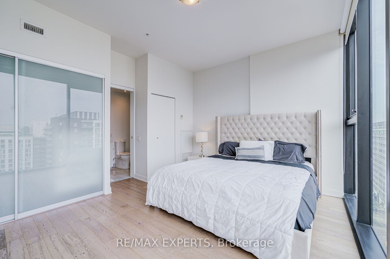 THOMPSON RESIDENCES