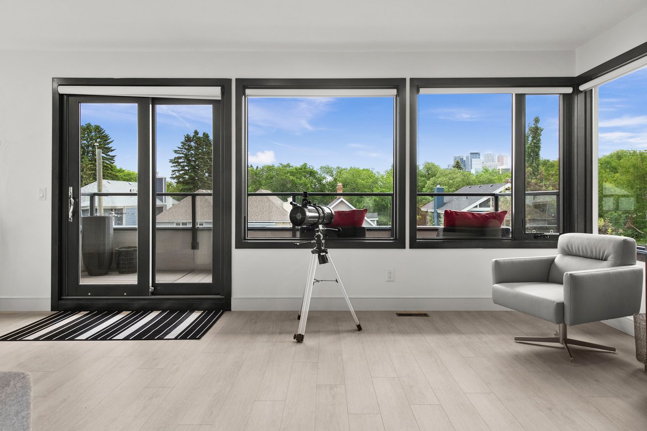 408 13 Street NW Unit: 3