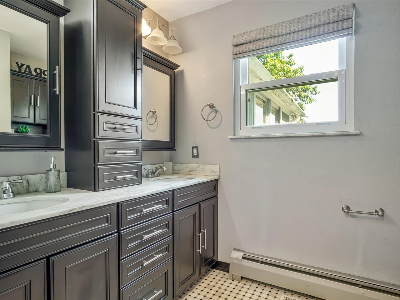 Spacious Country Home on Nearly 10 Acres – 2622 Kaiser Road 