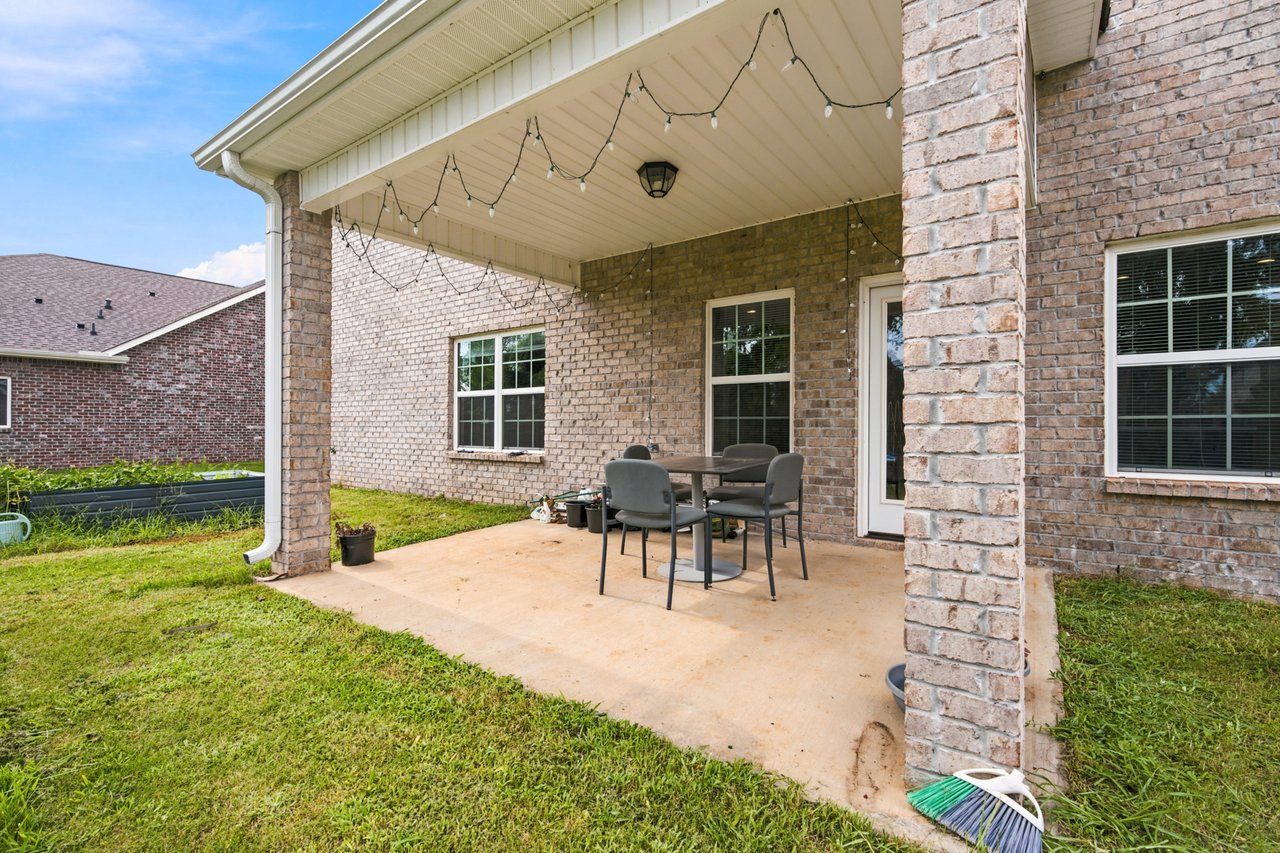 Spacious Retreat with Room to Entertain