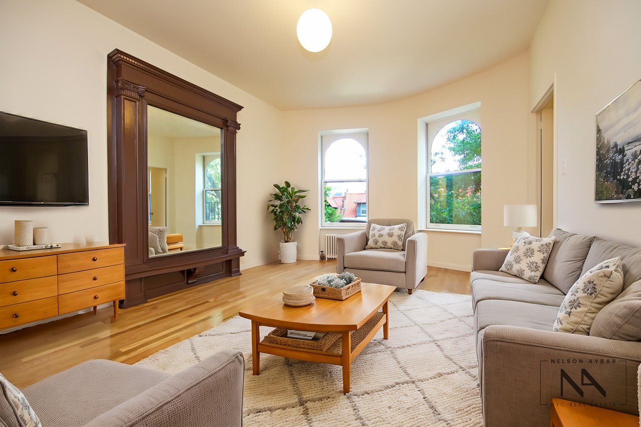 594 6th Street #4C