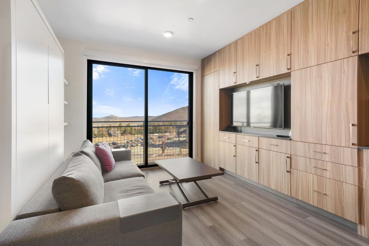2670 W Canyons Resort Drive, 127