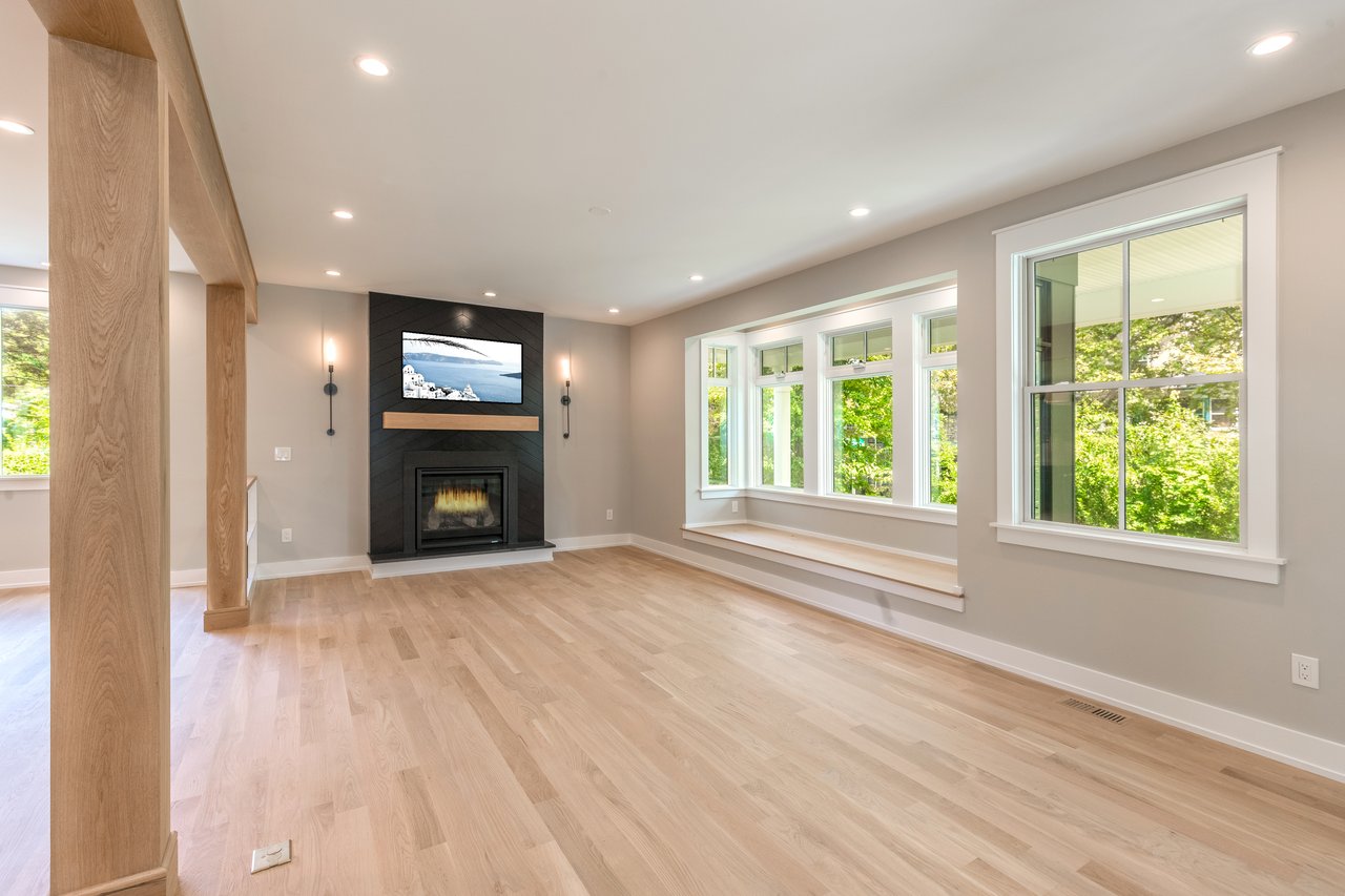 161 Carpenter Ln, Philadelphia, PA 19119