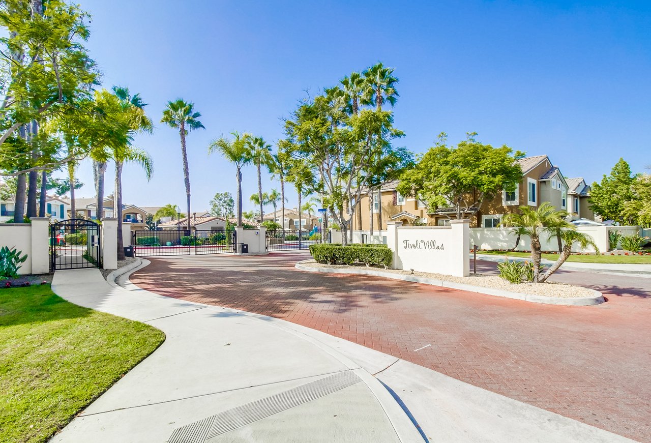 1340 Callecita Aquilla Norte