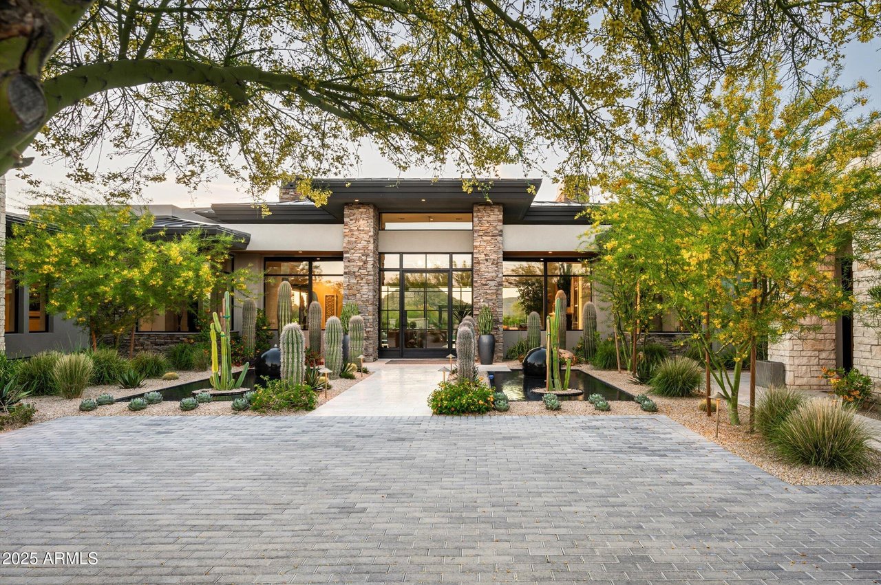 8328 E WHISPER ROCK TRL