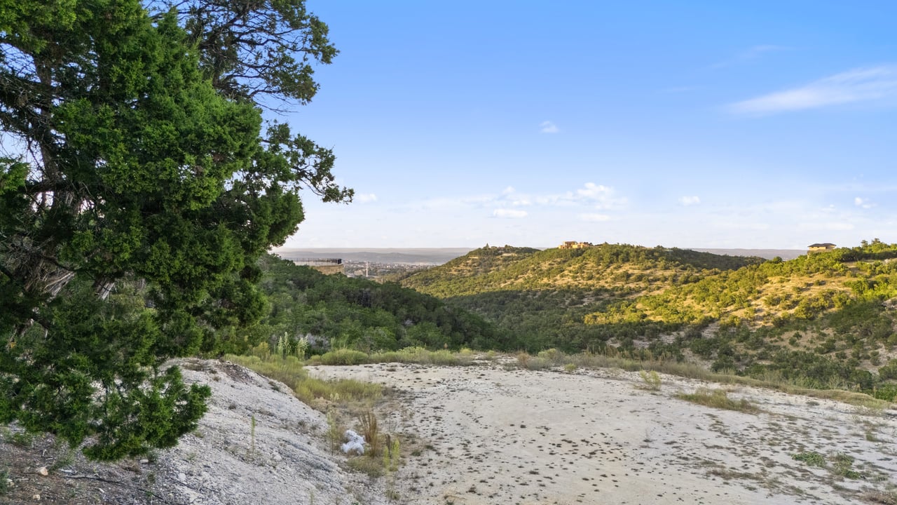Mt. Lakeway Legacy A Rare 10.1 Acre Homesite With Incredible Views