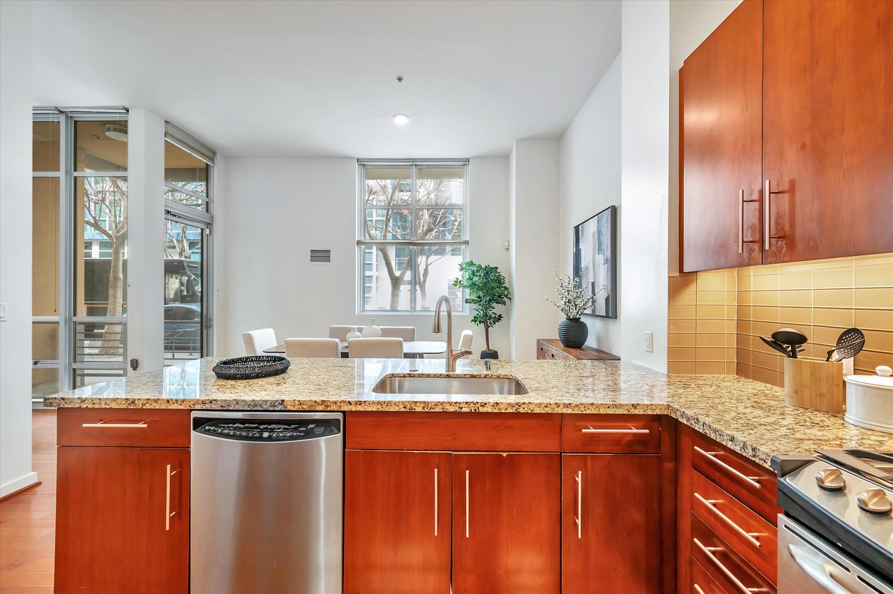 325 Berry Street Unit: 107