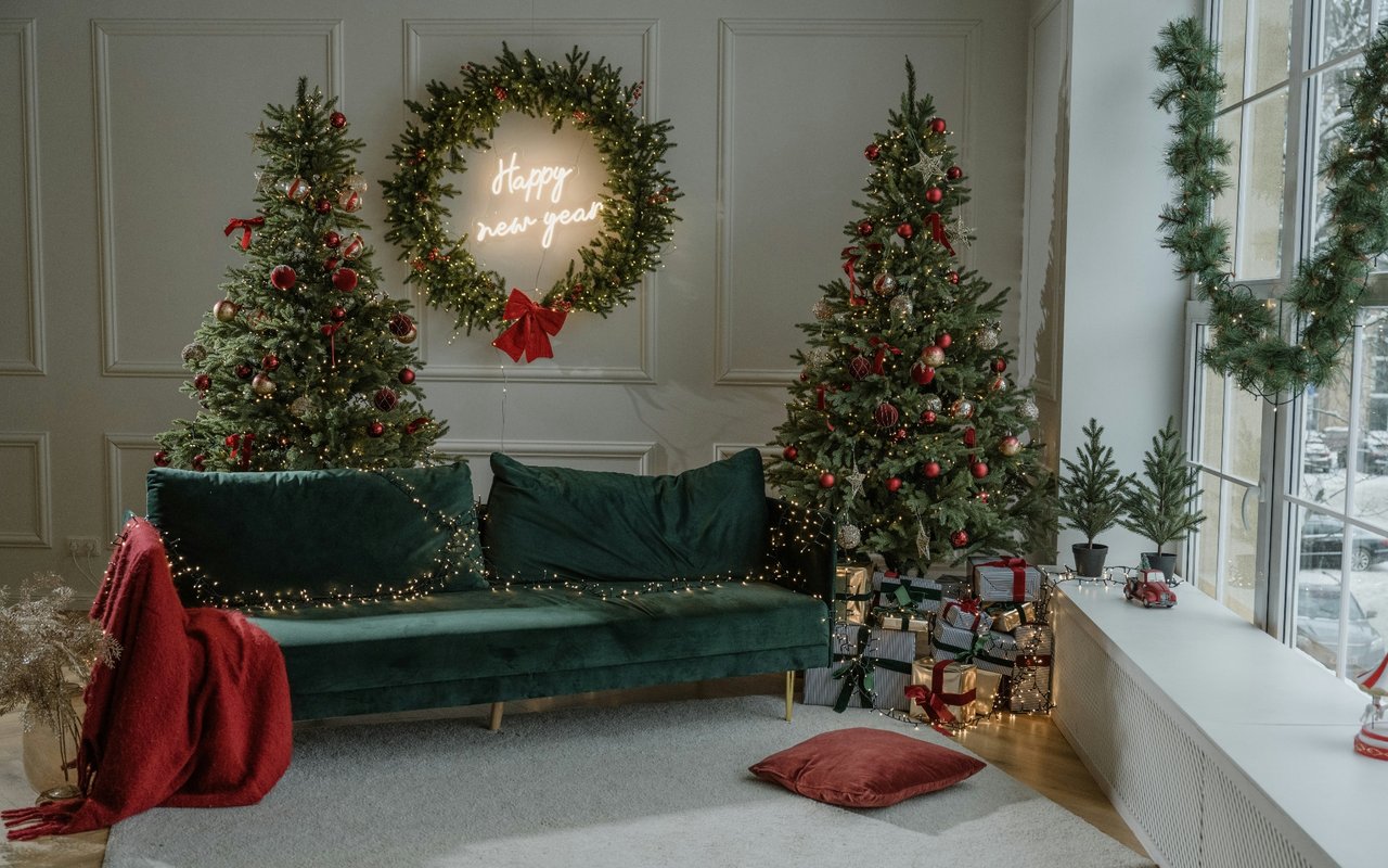 Artists & Outdoor Markets Spreading Cheer Around Atlanta