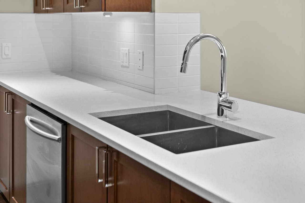 22 Auburn Bay Link SE Unit: 306